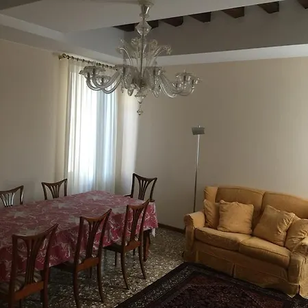 Apartment Della Regina